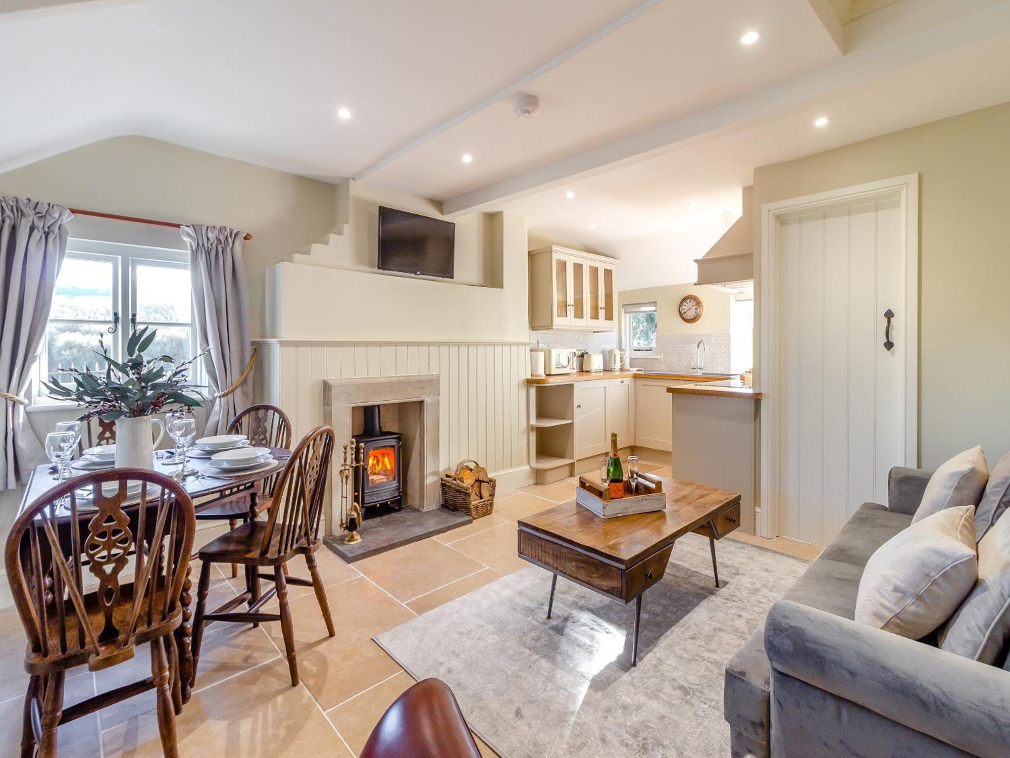 The Lodge Wonastow Екстериор снимка